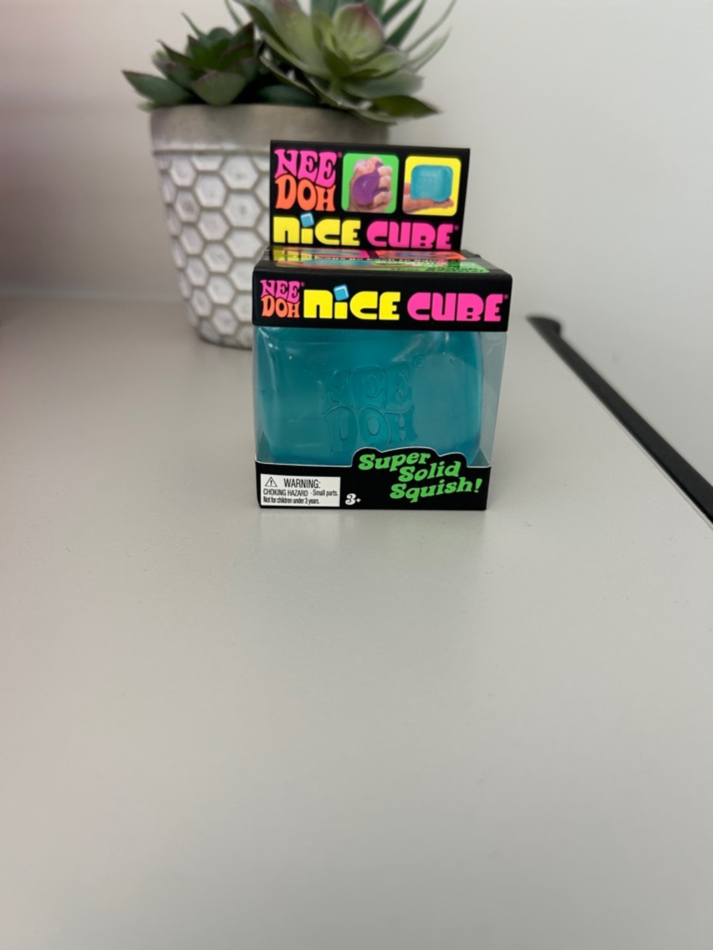 Nice Cube Super Solid Squish - Teal